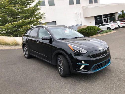 Aurora Black Pearl 2022 Kia Niro EV EX