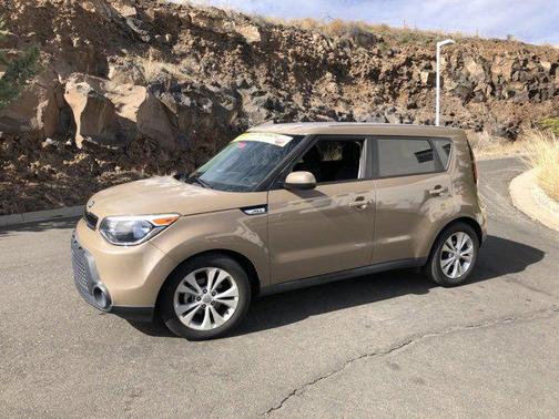 2015 Kia Soul +