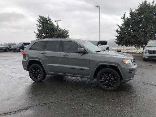 2021 Jeep Grand Cherokee Laredo
