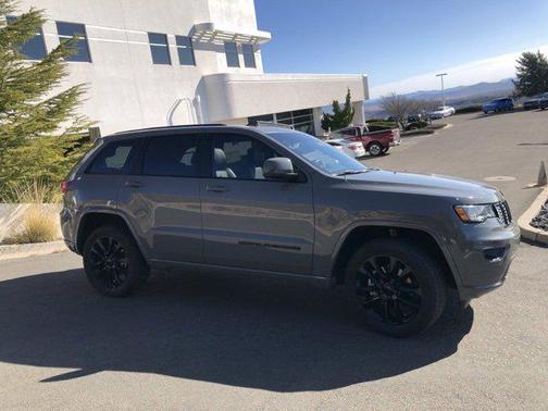 2021 Jeep Grand Cherokee Laredo