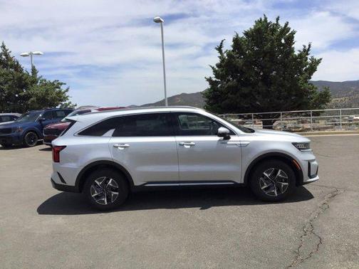 2023 Kia Sorento Hybrid EX