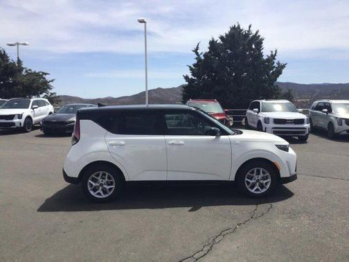 2024 Kia Soul S