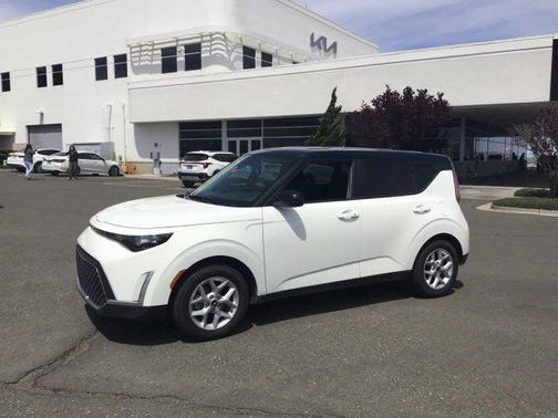 2024 Kia Soul S