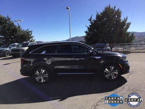 2022 Kia Sorento Plug-In Hybrid SX