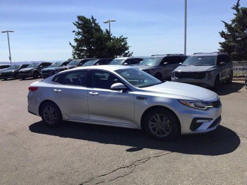 2020 Kia Optima LX