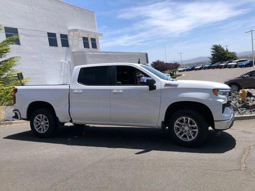 Summit White 2023 Chevrolet Silverado 1500 LT