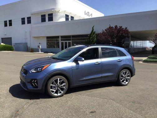 2022 Kia Niro Touring SE