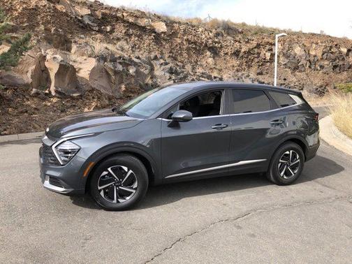 2024 Kia Sportage Hybrid LX