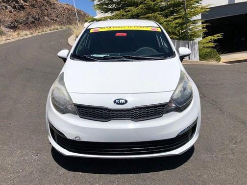 Clear White 2017 Kia Rio LX