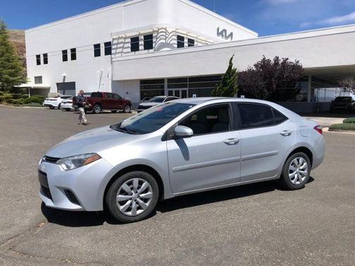 Classic Silver Metallic 2016 Toyota Corolla LE