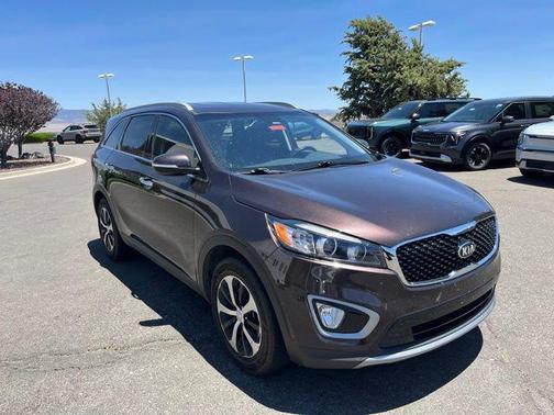 Polished Walnut 2018 Kia Sorento EX