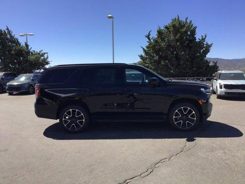 2023 Chevrolet Tahoe 2WD RST