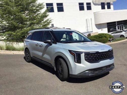 2025 Kia Carnival SX