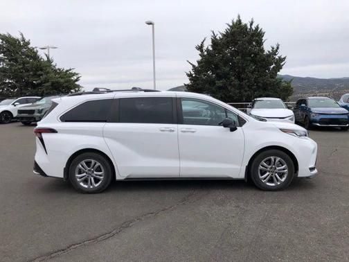 White 2022 Toyota Sienna XSE 7 Passenger