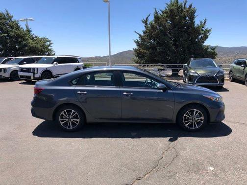 Gravity Gray 2023 Kia Forte LXS