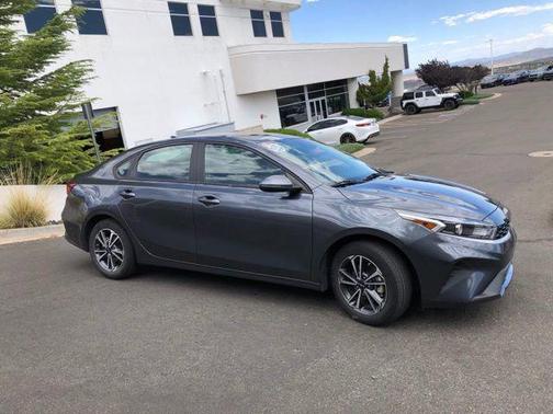 Gravity Gray 2023 Kia Forte LXS