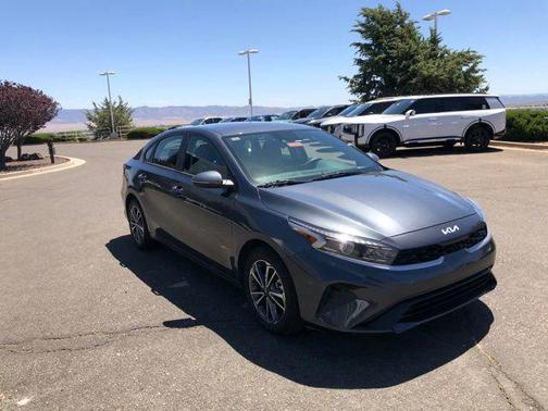 Gravity Gray 2023 Kia Forte LXS