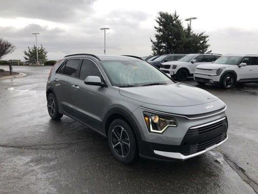 2024 Kia Niro LX