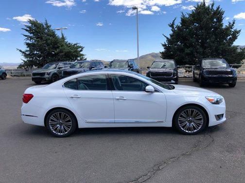 2014 Kia Cadenza Limited
