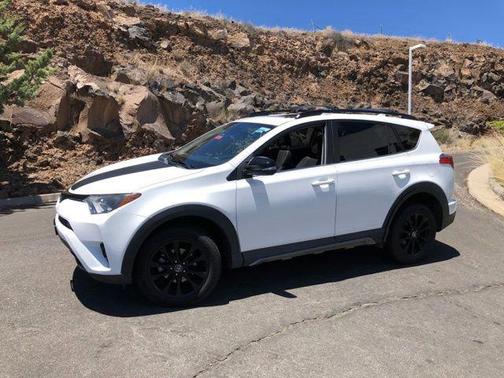 Super White 2018 Toyota RAV4 Adventure