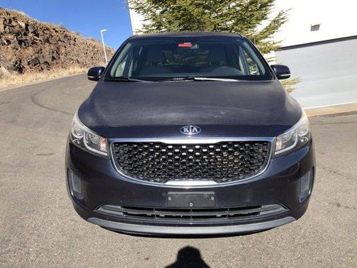 2015 Kia Sedona LX