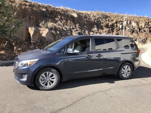 2015 Kia Sedona LX