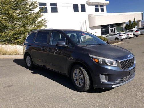 2015 Kia Sedona LX