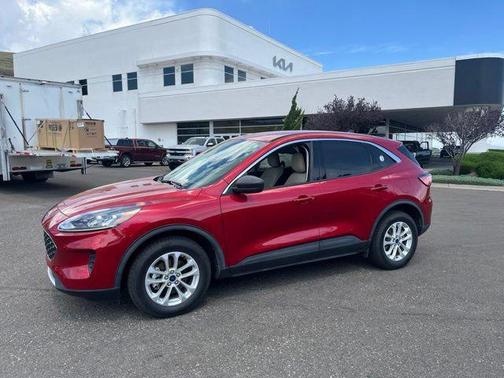 Rapid Red Metallic Tinted Clearcoat 2022 Ford Escape SE