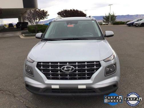 2022 Hyundai VENUE SEL