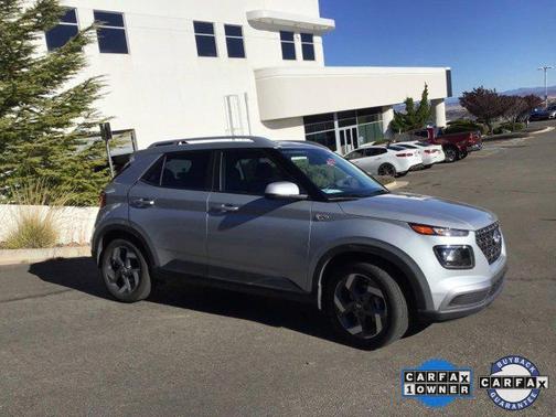 2022 Hyundai VENUE SEL