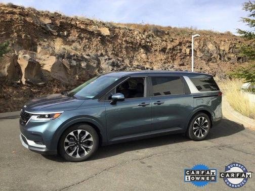 2024 Kia Carnival EX