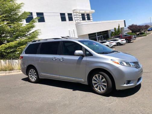 Silver Sky Metallic 2017 Toyota Sienna Limited Premium
