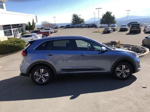 2022 Kia Niro Plug-In Hybrid EX