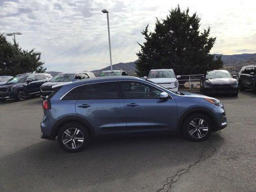 2022 Kia Niro Plug-In Hybrid EX