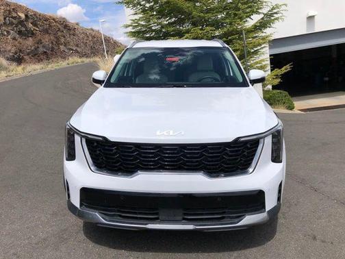 Glacial White Pearl 2024 Kia Sorento EX