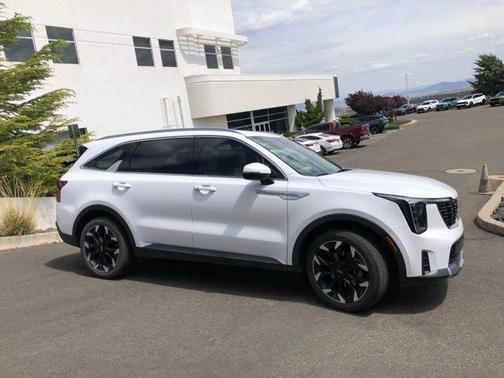 Glacial White Pearl 2024 Kia Sorento EX