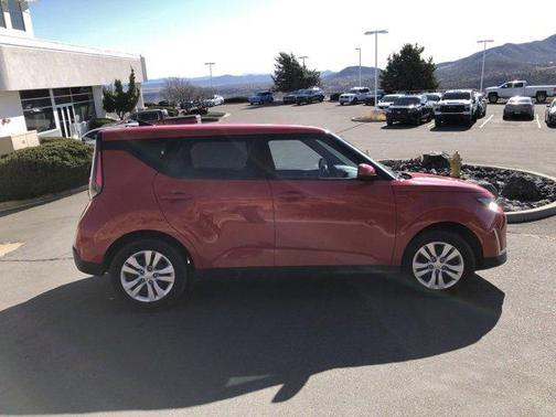 2023 Kia Soul LX