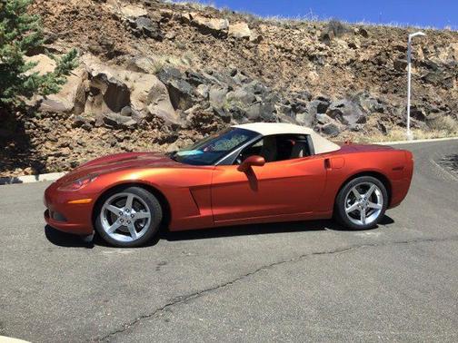 2005 Chevrolet Corvette Base