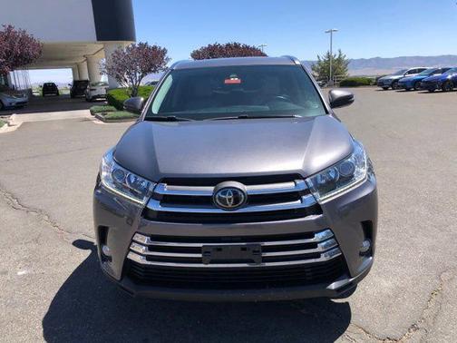 Predawn Gray Mica 2018 Toyota Highlander Limited