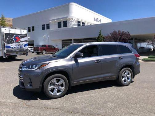 Predawn Gray Mica 2018 Toyota Highlander Limited