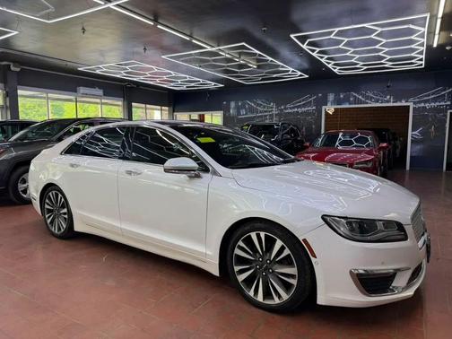White Platinum Metallic Tri-Coat 2017 Lincoln MKZ Reserve I