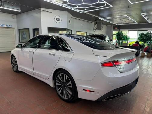 White Platinum Metallic Tri-Coat 2017 Lincoln MKZ Reserve I