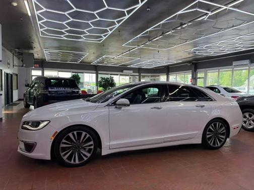 White Platinum Metallic Tri-Coat 2017 Lincoln MKZ Reserve I