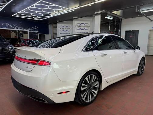 White Platinum Metallic Tri-Coat 2017 Lincoln MKZ Reserve I