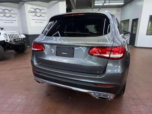 2018 Mercedes-Benz GLC 300 Base 4MATIC