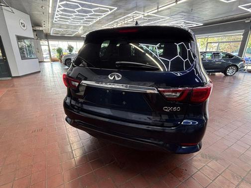 2018 INFINITI QX60 Base