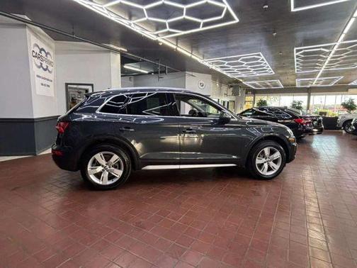 2018 Audi Q5 2.0T Premium Plus