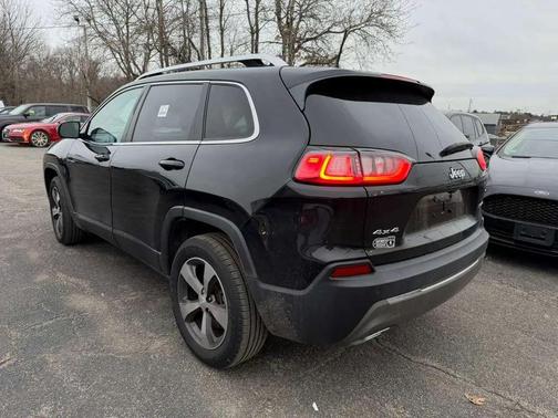 Diamond Black Crystal Pearlcoat 2020 Jeep Cherokee Limited