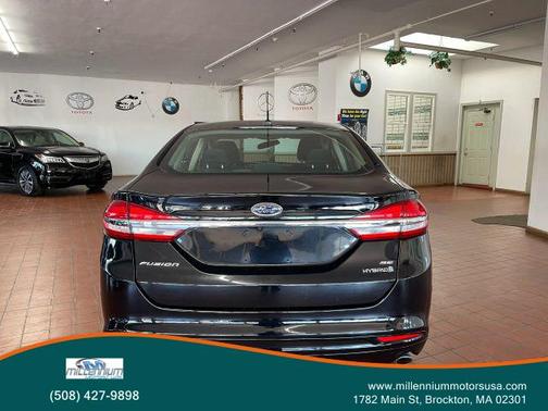2017 Ford Fusion Hybrid SE