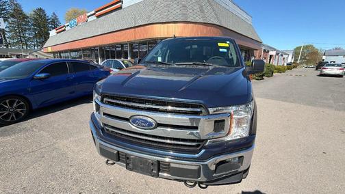 Blue 2019 Ford F-150 XLT